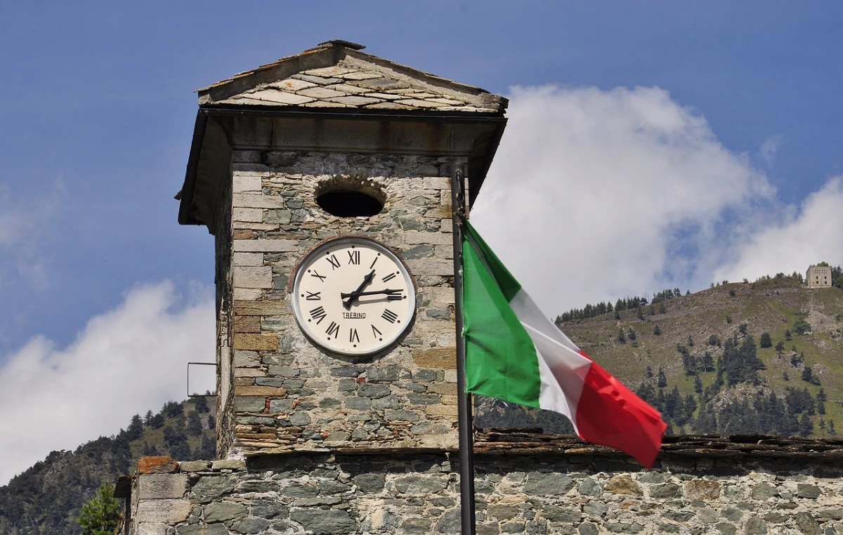 Un primar italian a întrerupt ceremonia de acordare a unei cetățenii: „Nu știe limba!” / Revoltă în online: ”Chiar și italianul de rând se străduiește să atingă un nivel acceptabil de școlarizare. Cum procedăm, facem test de limbă pentru toți?”