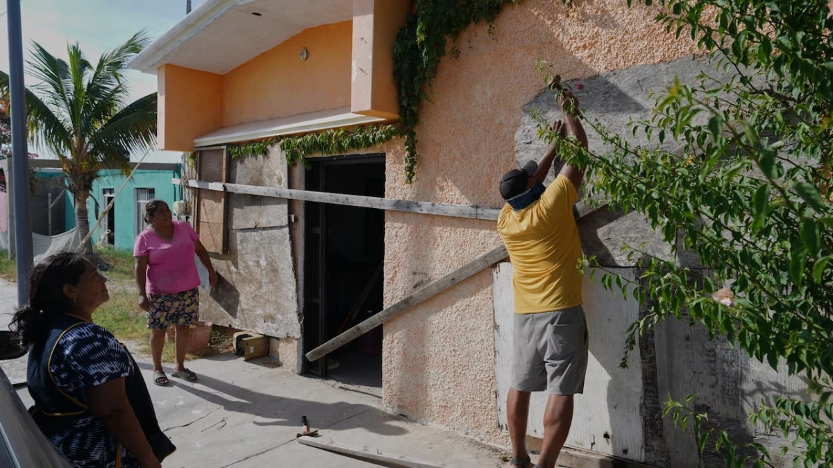 Hurricane Polo threatens Mexico's Pacific coast with landfall expected tonight