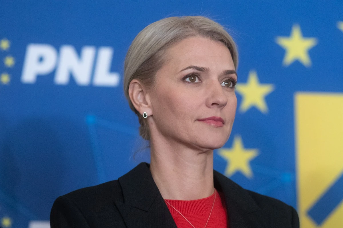 Alina Gorghiu anunţă că votează Guvernul Mureşan / ”Dacă acesta va cădea, voi susţine şi următoarea formulă” / ”Nu votez pentru a şterge greşelile ultimelor luni şi pentru a uita cum am fost trataţi”