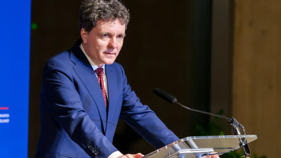 Nicuşor Dan, despre criza politică: Sunt şanse bune ca politicienii să fie convinşi să ajungă la un acord
