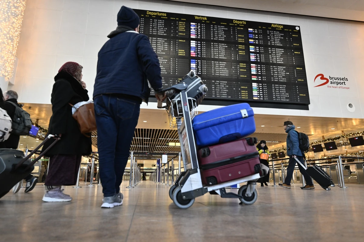 Grevă a controlorilor de trafic aerian din Italia / Zborurile ar putea fi perturbate miercuri timp de patru ore în toate cele 33 de aeroporturi ale țării