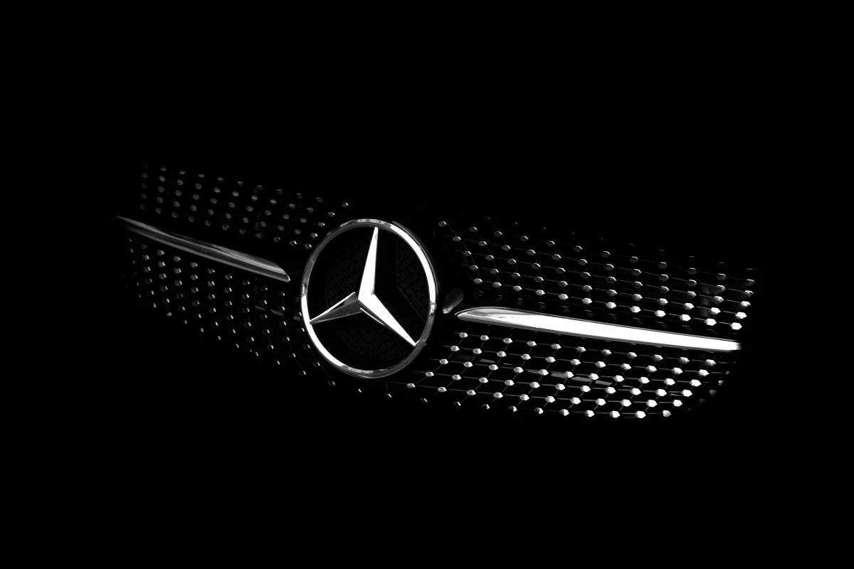 Mercedes va relansa schema de plecări voluntare pentru angajaţii săi din Germania
