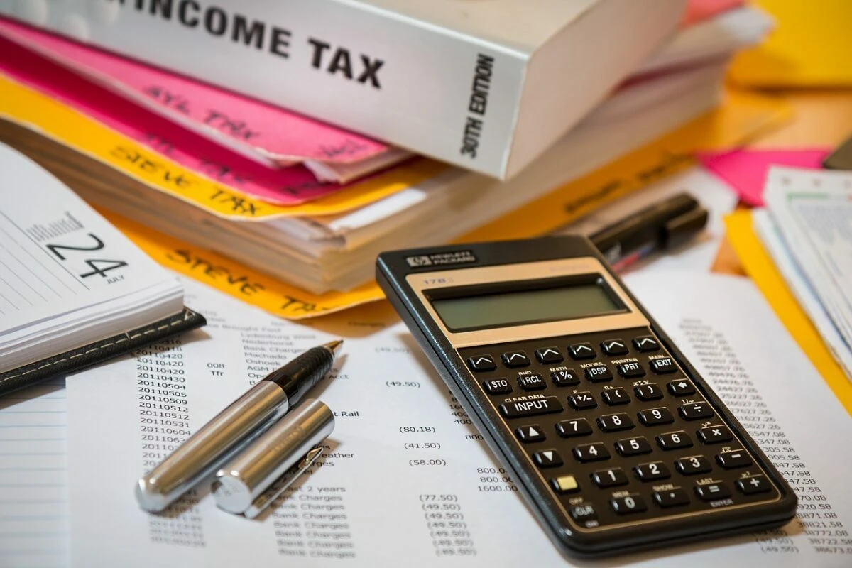 Programul de guvernare propus de Siegfried Mureșan: Rectificare bugetară în 30 de zile de la investire / Bugetul pentru 2027 se publică până la 30 noiembrie / Impozitul pe cifra de afaceri dispare de la 1 ianuarie 2027