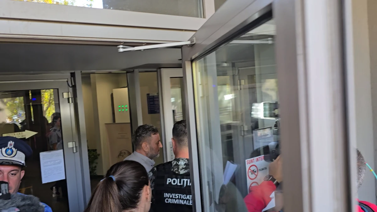 VIDEO | Preotul Ion Negoescu, fost ofițer MAI, martor în dosarul lui Călin Georgescu / Legătura cu satul din Argeș în care familia Georgescu și-a stabilit domiciliul după revenirea din Austria