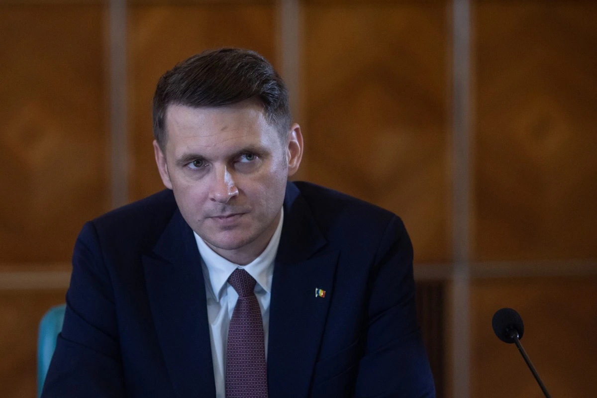 Mircea Abrudean a dat explicații în fața comisiei de anchetă din Parlament despre întâlnirea dintre Ilie Bolojan și Simina Tănăsescu, președinta CCR, care a avut loc în biroul său