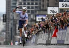 McNulty becomes 1st American to win elite road race world title since Lance Armstrong in 1993