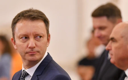 Surse: Ilie Bolojan nu va face parte din guvernul Siegfried Mureșan / Dominic Fritz, oprit de justiție să ocupe o funcție publică