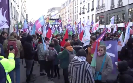 Grevă în sectorul public din Franţa / Peste 170 de manifestaţii vor fi organizate marţi