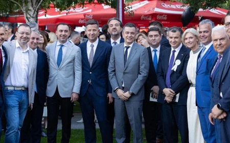 Dragoș Pîslaru: Când președintele l-a desemnat pe Eugen Tomac pentru un cabinet din care PSD făcea parte, domnul Grindeanu nu a șoptit nici măcar un cuvințel despre necesitatea demisiei domnului Tomac din Parlamentul European