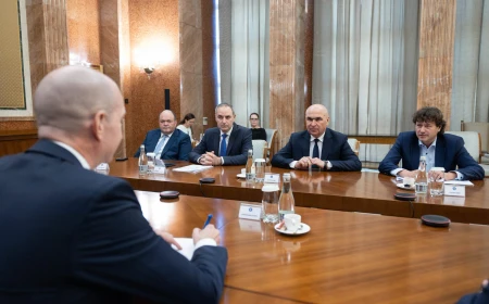 Bolojan, întâlnire cu delegaţia Standard & Poor’s, legat de situaţia fiscal-bugetară a României: „Anul 2027 va depinde de modul în care va fi construit bugetul, dacă menținem linia politicilor actualului Guvern””