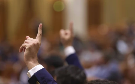 Premierul desemnat Siegfried Mureșan depune azi la Parlament programul de guvernare şi lista de miniştri