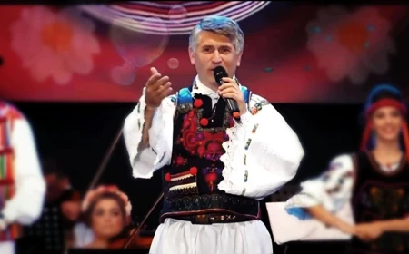 Fostul preot Cristian Pomohaci, anchetat într-un nou dosar de pornografie infantilă / Percheziții în București, Cluj și Suceava