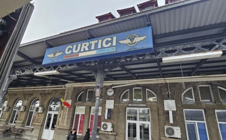 Circulația trenurilor Budapesta-Curtici, afectată de o deraiere în Ungaria. CFR anunță întârzieri pentru două trenuri