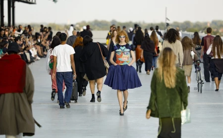 Moschino primăvară-vară 2027 la Milano Fashion Week: O colecție care a fost pe calendar / Nu este sigur că avea și ceva de spus