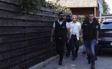 Calin Georgescu, reținut 24 de ore de procurorii DIICOT