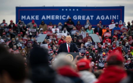 Trump va începe „un tur de campanie de 32 de zile” pentru a susține candidaţii republicani înaintea alegerilor din noiembrie