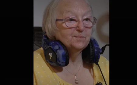 Grumpygran1948 / O scoțiancă de 78 de ani e cea mai în vârstă femeie din lume care transmite în direct jocul Fortnite / ”E un joc minunat, cu adevărat minunat”