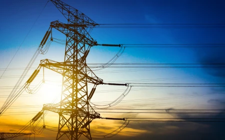 Starea de urgență, instituită în Republica Moldova în sectoarele energetic și hidrologic pentru 60 de zile / Aproape 60% din energia electrică va fi importată