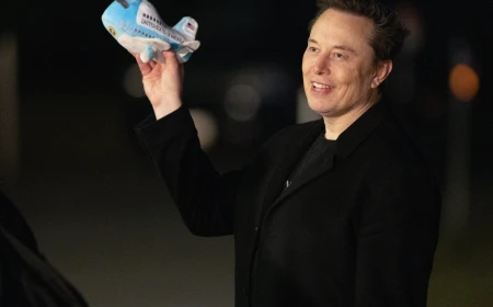 Finlanda îi cere lui Musk să extindă aria de acoperire a Starlink în Ucraina / Kievul se confruntă cu un deficit de sisteme de apărare antiaeriană înaintea iernii