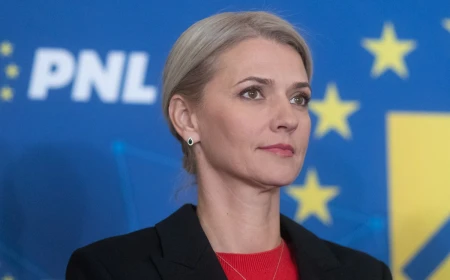 Alina Gorghiu anunţă că votează Guvernul Mureşan / ”Dacă acesta va cădea, voi susţine şi următoarea formulă” / ”Nu votez pentru a şterge greşelile ultimelor luni şi pentru a uita cum am fost trataţi”