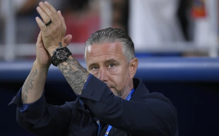 Dan Petrescu spune că venirea lui Reghecampf la FCSB este „cea mai bună alegere posibilă”