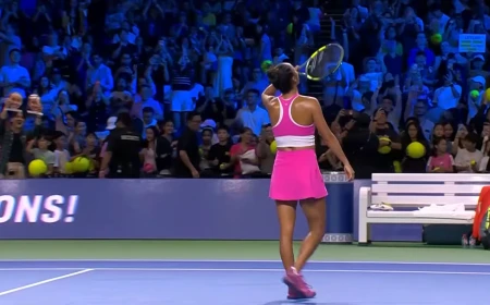 Leylah Fernandez câștigă turneul de la Singapore și revine în primele 30 de jucătoare ale lumii