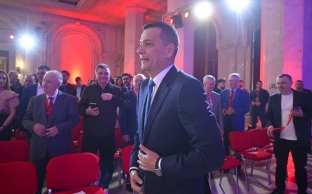 Sorin Grindeanu, reacție virulentă în scandalul ambasadoarei SUA care s-a lăudat că americanii au dat jos Guvernul Bolojan, căzut prin moțiune de cenzură PSD-AUR