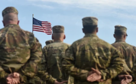 Polonia vrea să găzduiască 15.000 de soldaţi americani pe teritoriul său