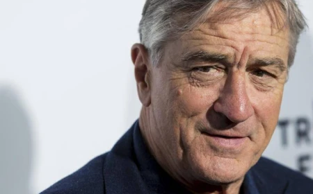 Robert De Niro și Martin Scorsese, decorați cu Legiunea de Onoare de președintele Franței pentru „angajamentul lor față de cinema și conservarea acestuia”