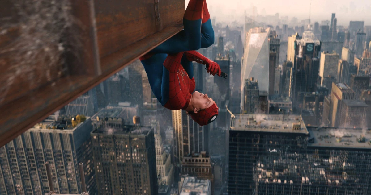 Variety: Florence Pugh spune că Tom Holland a ajutat-o să obțină rolul din „Spider-Man: Brand New Day” / Actrița o joacă pe Yelena Belova, succesoarea lui Black Widow