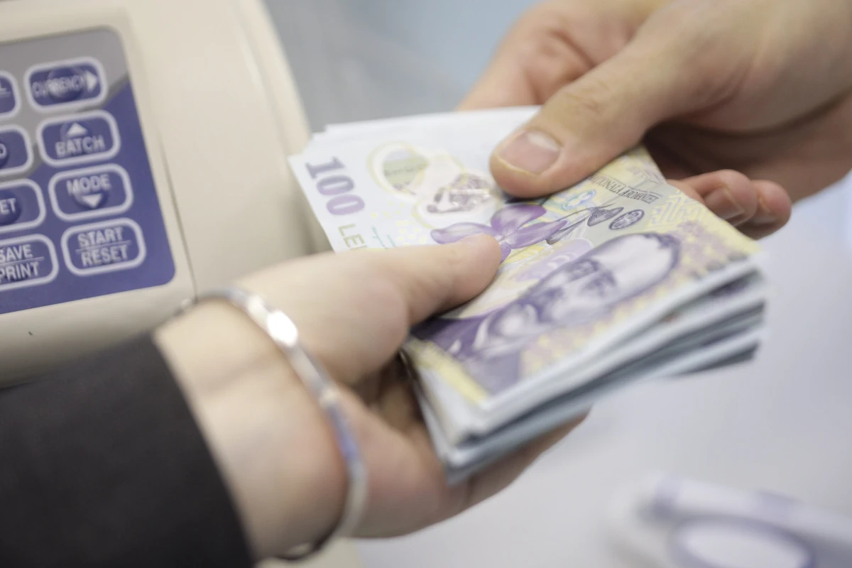 Ministrul Finanțelor, Alexandru Nazare: Exclud pericolul să nu fie plătite pensiile și salariile. Dar nu e o situație deloc comodă, ne-ar fi ajutat să putem face rectificarea / Am încredere în argumentele României față de Standard & Poor’s