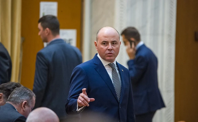 Șeful PNL Iași, Alexandru Muraru, sugestie de mesaj pentru Nicușor Dan: „Mulțumesc domnului Ilie Bolojan că, în ciuda sabotajelor nenumărate venite de la PSD și AUR, a reușit să țină România departe de ratingul de junk”