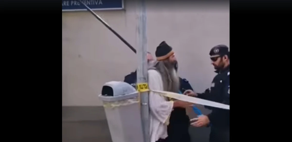 Stegarul Dac, reținut 24 de ore, acuzat că a lovit un jandarm în timpul protestului din fața Arestului Central / Polițiștii cer arest preventiv