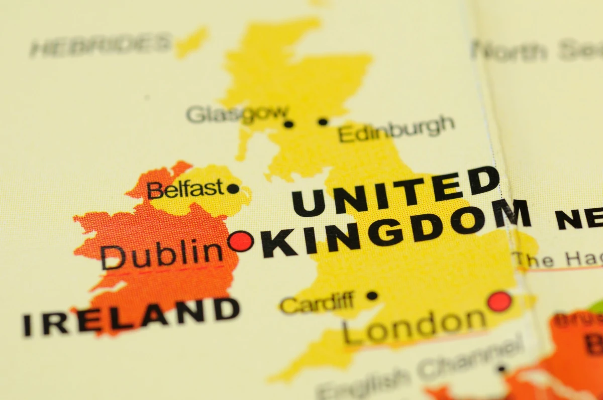 Jumătate dintre alegătorii britanici sunt în favoarea reintegrării Regatului Unit în Uniunea Europeană, potrivit celui mai recent sondaj