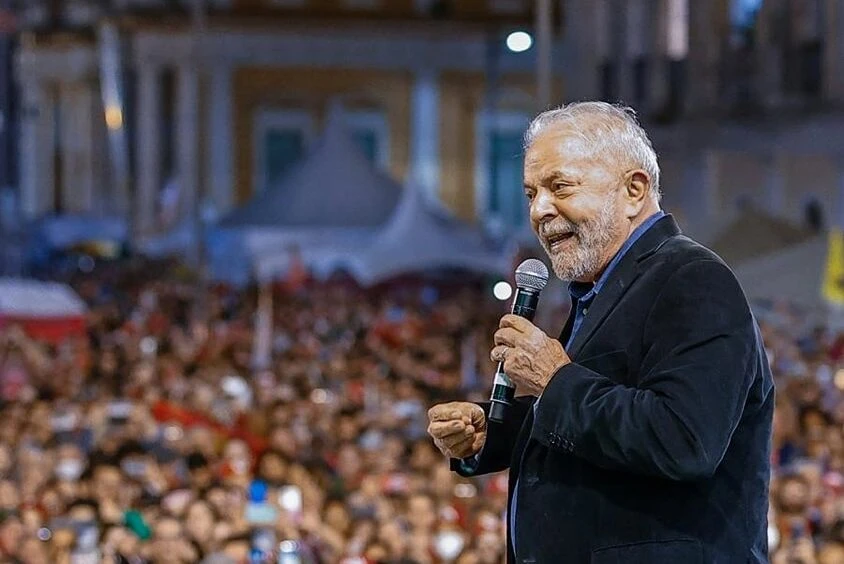 Alegeri prezidențiale cu miză uriașă în Brazilia. Peste 150.000 de milioane de alegători sunt așteptați la urne