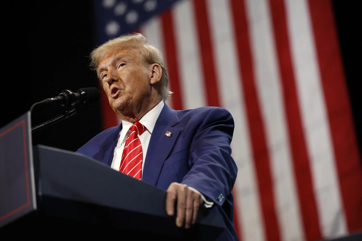 Trump promite câte 90 de dolari pentru 20 de milioane de seniori, înainte de alegeri