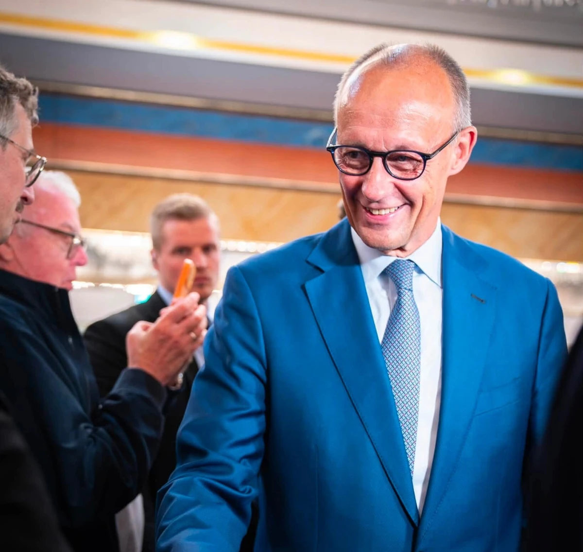 Cancelarul german Friedrich Merz a sosit la Kiev, însoţit de directori ai unor companii din domeniul apărării şi energiei