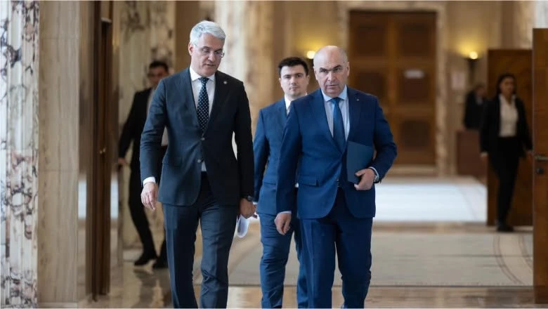 Dragoș Pîslaru, în apărarea lui Ilie Bolojan după audierea la DNA Iași: Nu este cunoscut pentru zboruri private în destinații exotice sau pentru cutii de pantofi umplute cu bani