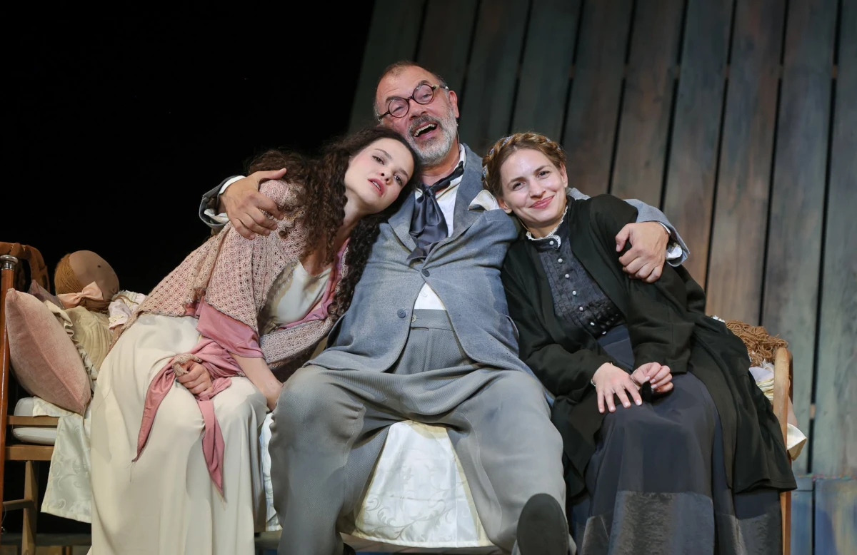 Premieră la Teatrul Național din București: Spectacolul „Livada de vişini”, adaptare după A.P. Cehov, în regia lui Horaţiu Mălăele