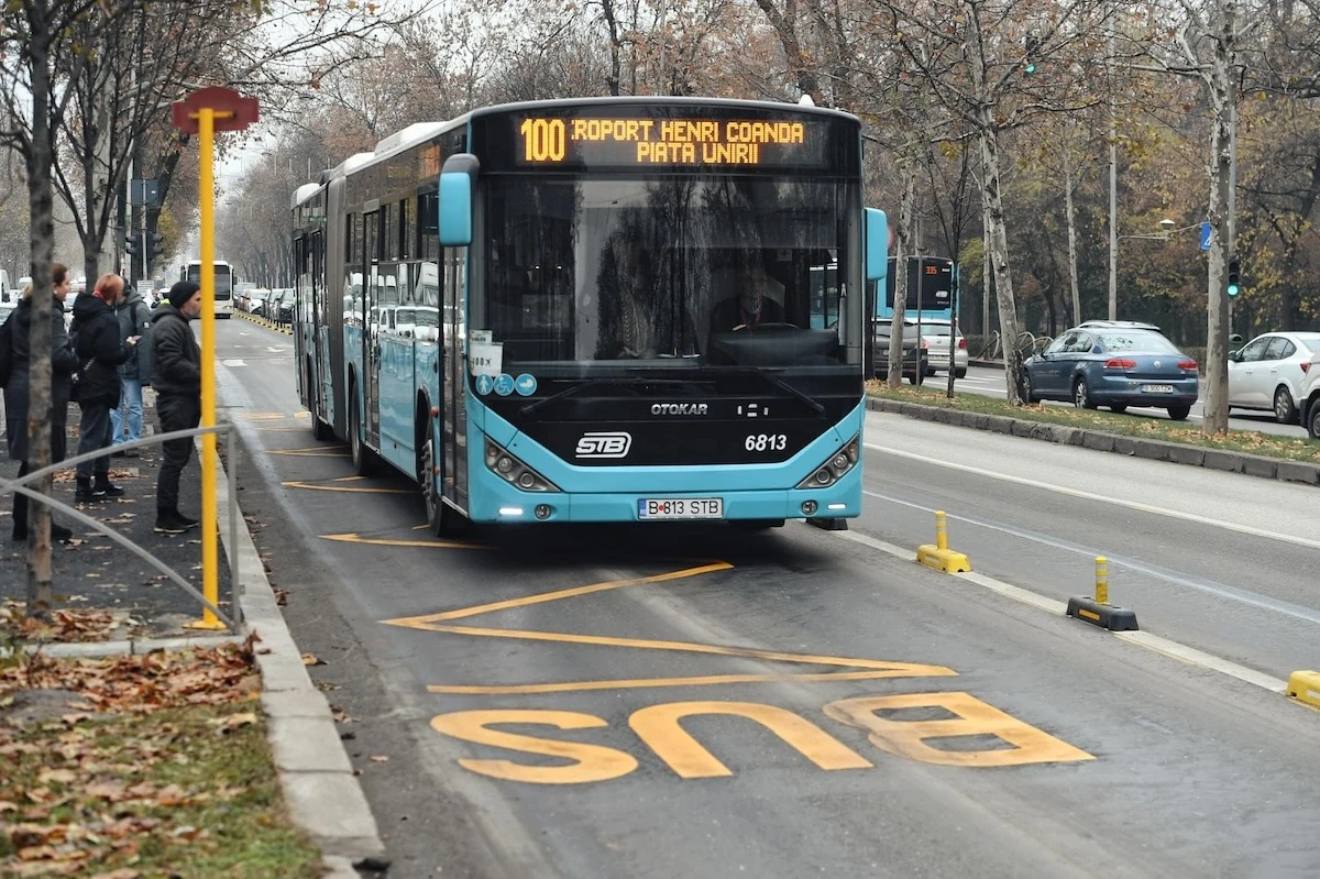 Opt linii de transport public vor avea program prelungit luni seara la meciul România – Suedia
