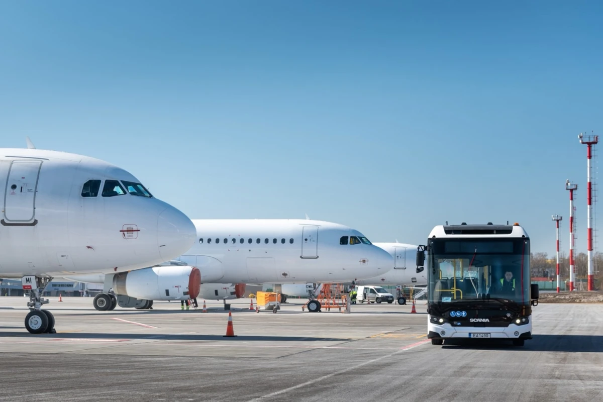 Aeroportul din Vilnius, închis sâmbătă după o presupusă dronă venită din Belarus / Avioanele de vânătoare NATO au fost ridicate de la sol