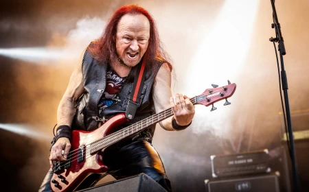 Solistul trupei heavy metal Venom, Conrad „Cronos” Lant, a murit la vârsta de 63 de ani
