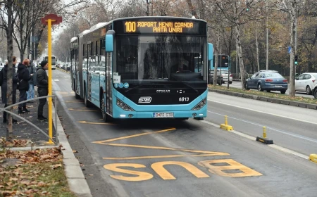 Opt linii de transport public vor avea program prelungit luni seara la meciul România – Suedia
