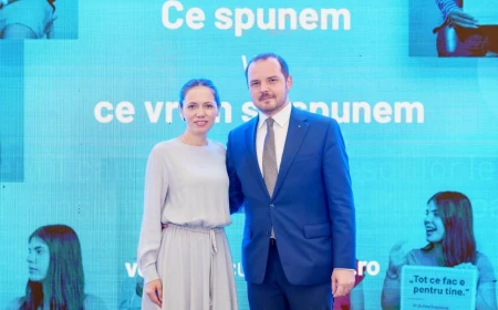 Alexandru Rogobete, fost ministru al Sănătății (PSD), alături de Mirabela Grădinaru, la Palatul Cotroceni, la lansarea unui program dedicat adolescenților și tinerilor