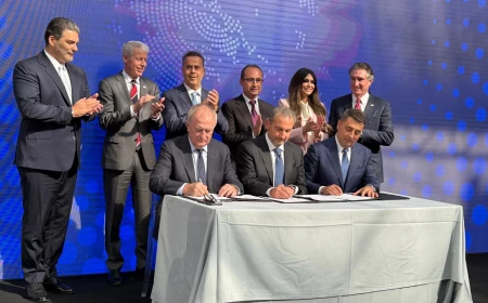 Nova Power&Gas susține că a semnat memorandumul de înțelegere pentru GNL american, la invitația făcută cu doar o zi înainte de către secretarul de stat Cristian Bușoi, ca „soluție la o situație de ultim moment”