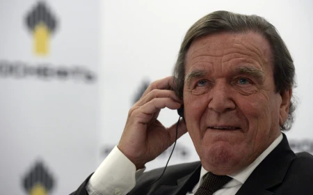 Fostul cancelar german Gerhard Schröder va coordona dezvoltarea rețelei rusești de hipermarketuri Globus