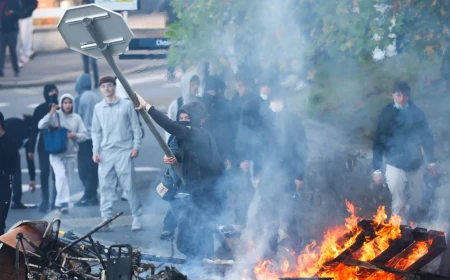 Violent protests in France over state of education lead to closure of nearly 400 schools