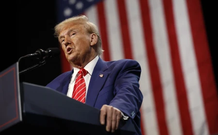 Trump promite câte 90 de dolari pentru 20 de milioane de seniori, înainte de alegeri