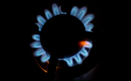 Moldova caută gaz pentru iarnă / Premierul Vasile Tofan: „Vom merge în țări mai complicate, numai nu la ruși” 