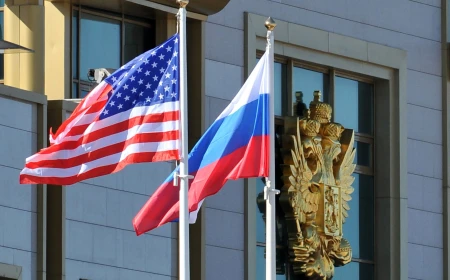 The New York Times: Discuţiile SUA-Rusia privind Ucraina includ și un acord petrolier de miliarde de dolari, de pe urma căruia ar profita oameni de afaceri din Orientul Mijlociu care au legături cu negociatorii americani Steve Witkoff şi Jared Kushner